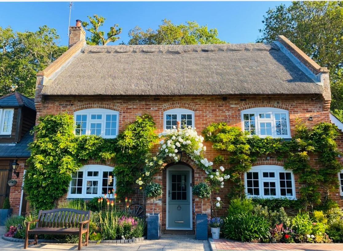 Little Woodside A Beautiful New Forest Self Contained Private Luxury Annexe New Milton Ngoại thất bức ảnh
